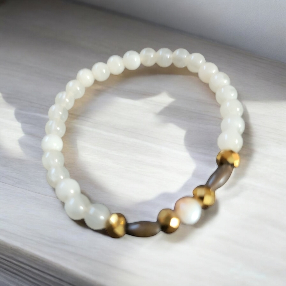 White Pearl and brown and copper bracelet